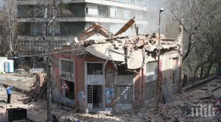 осем човека загинаха срутване сграда казабланка