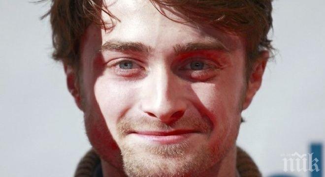 Даниъл Радклиф влиза в клиника, за да откаже цигарите