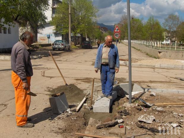 Държавата дължи на строителите 1 млрд. лева