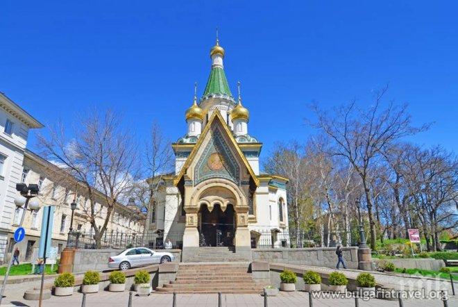 Божествена литургия отслужват в Руската църква