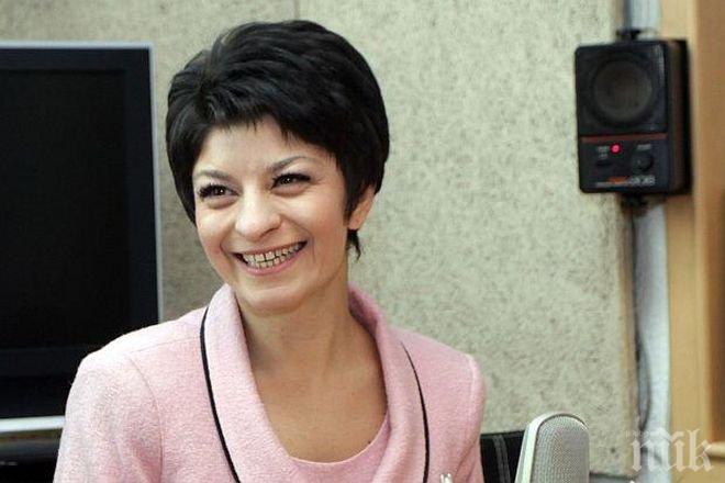 Десислава Атанасова: Здравната систама е в колапс заради неадекватния министър