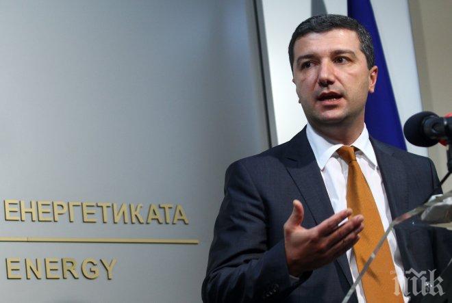 Драгомир Стойнев: Защо бе допуснато КТБ да купи Креди Агрикол и 2 седмици след това да гръмне такъв скандал?