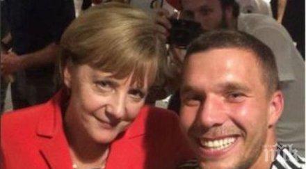 шоу меркел празнува съблекалнята германия вижте прегръща героите бундестима снимки