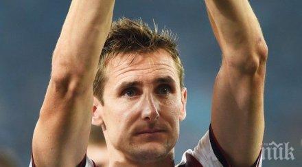 босът лацио миро клозе миналото настоящето бъдещето едно лице