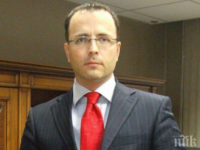 Комисията за финансов надзор се защитава за КТБ, остро критикува медии и организации