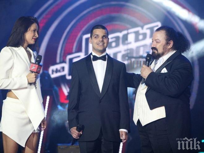 Ивайло Донков, който ни разплака и спечели Гласът на България 2, вече учи в Бъркли