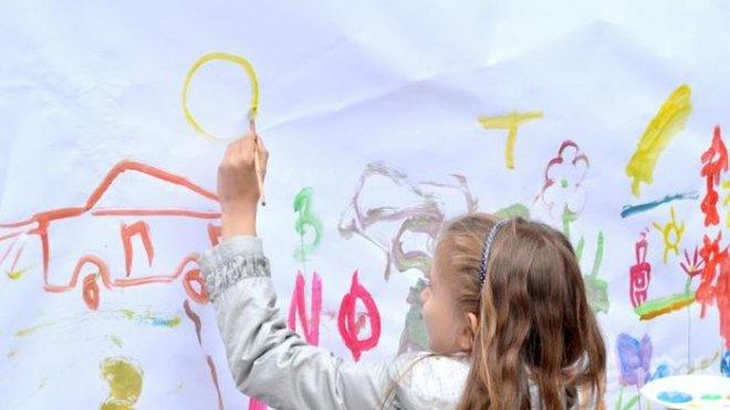 Вижте 9 трика, улесняващи общуването с децата