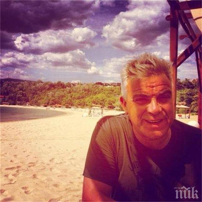 Владо Пенев съсипан от работа, няма сили за море
