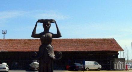 откриват новия фар царево