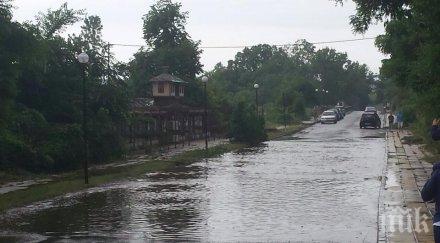 спасиха бедстващия тракторист приморско