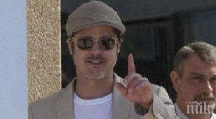 брад пит очарова почитателите