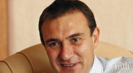 гуцанов орешарски подкрепил буквално кристалина георгиева