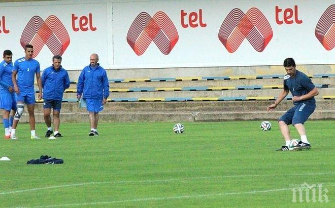 Гонзо тренира с Левски, засилва конкуренцията в атака (снимки)