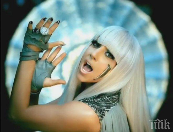 Бивша секретарка пише книга за Лейди Гага