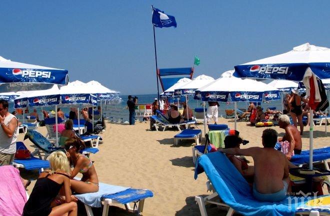 Версия: Второ момче копало в пясъка със загиналия Петър, но се спасило! Тунелът бил Г-образен