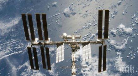 международната космическа станция косъм сблъсък