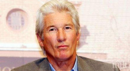 ричард гиър забърса ново гадже