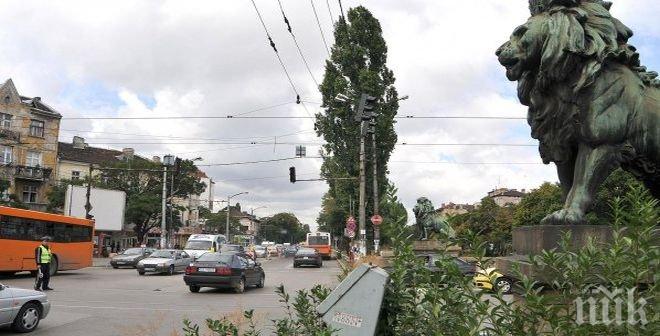 Отвориха за движение новия пътен тунел при Лъвов мост в столицата
