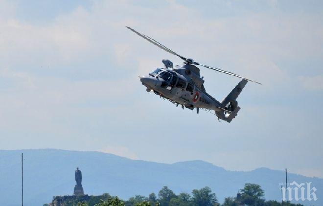 Хеликоптер изплаши плажуващите в Поморие

