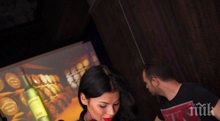 секси диджейка шашна чужденците морето