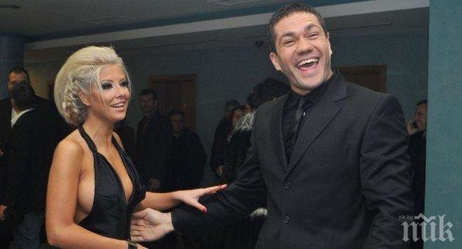 Кобрата не пуска Андреа на мача с Кличко