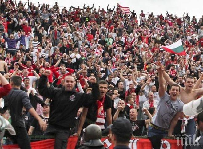 Масов бой между агитките на Зимбру и ЦСКА спаси червените от линч още в Кишинев