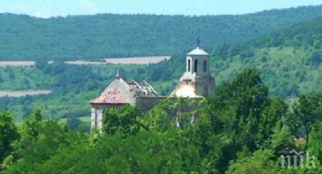 6 църкви в шуменско се разпадат
