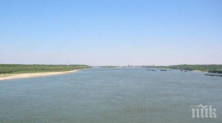 русенци къпят дунав въпреки забраната