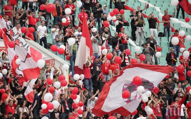 ЦСКА поведе с два гола на Левски 