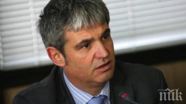 Пламен Димитров: Ако Искров не пусне експерти в КТБ, Плевнелиев да го направи! Ако не, ще има протести