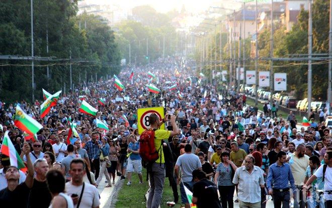 Мирно шествие против насилието в Газа тръгва днес в София
