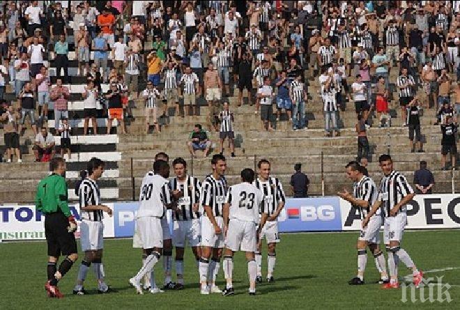 Славия изпусна Локо (Пловдив) на Лаута 

