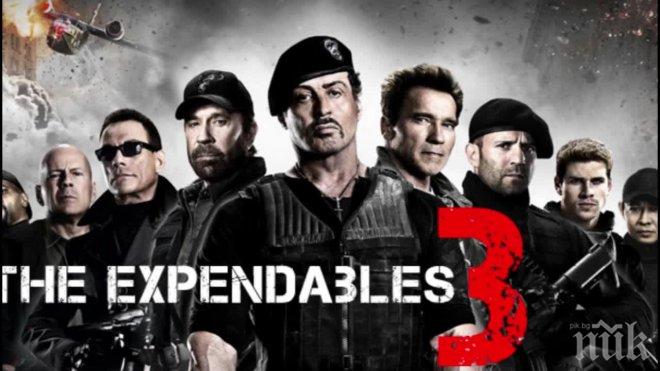 Наши хакери откраднаха третата част на Непобедимите и я пласираха в нета