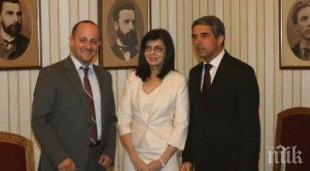 президентът консултира реформаторите синдикати работодатели