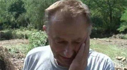 съпругът загинала наводнение страшна трагедия водата повлече жена сина