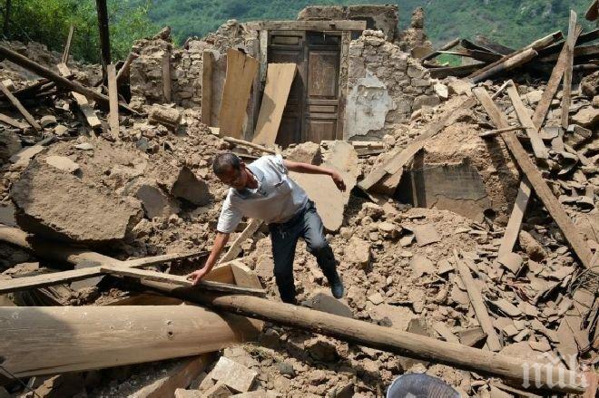 41 души загинаха от свлачище в Индия 