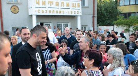 бареков политиците сме ваши длъжници сме смирени слуги народа