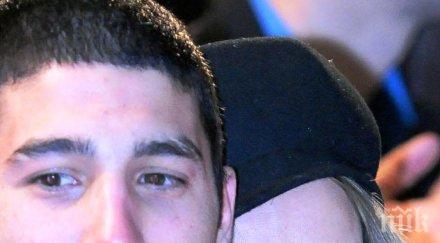 лора караджова първи път показа бременно коремче снимка