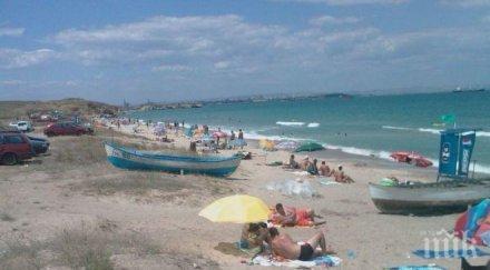 двама души били спасени удавяне варненско