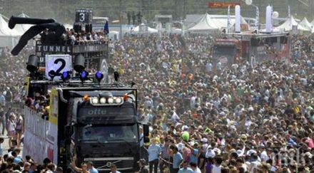 технопарад цюрих събра млн души