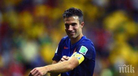 ван перси пропуска началото сезона премиършип