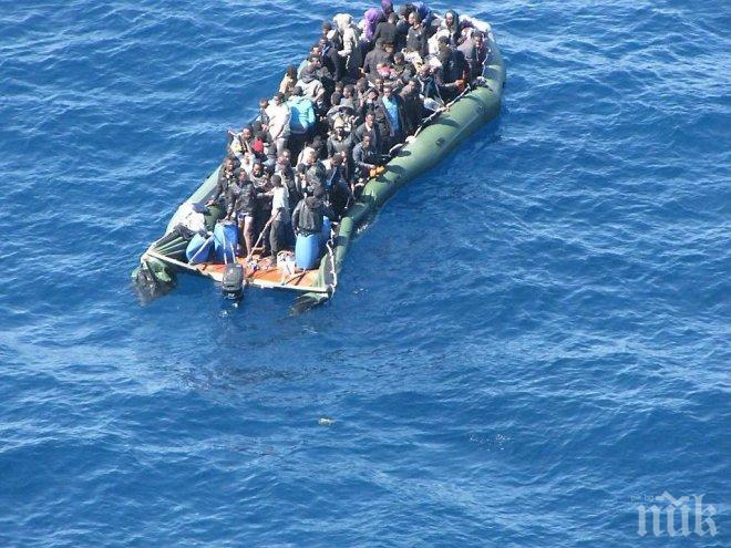Задържаха 157 имигранти от Индия в австралийски води