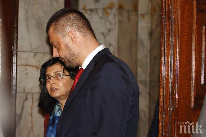 Кунева призова за намаляване на обидите и агресията на консултациите при президента