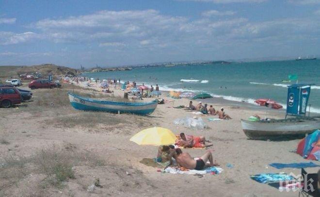 Офицерският плаж във Варна отново е негоден за плаж
