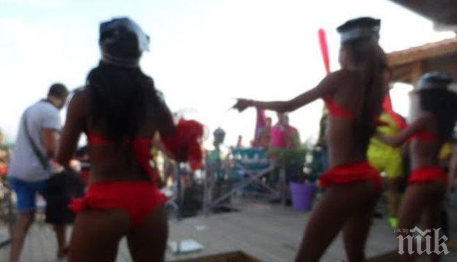 Шоу в Свети Влас! Знойни кубинки вият тела около ММА бойци, русата Златка ревнува гаджето си (снимки)