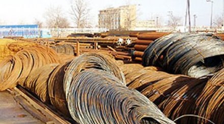 апаши задигат метали бона