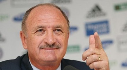 сколари завърна начело бразилия