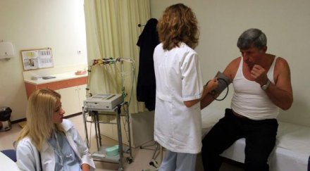 половината болни лекуват грешно