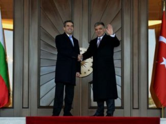 упълномощи президента подкрепя турция