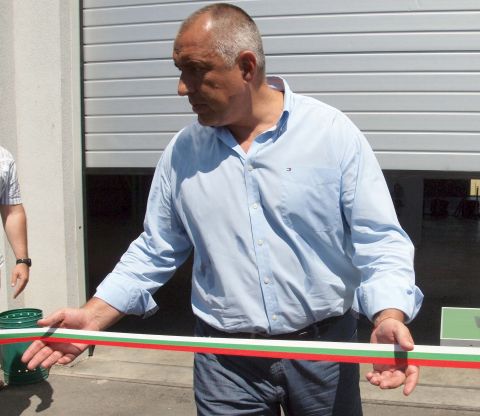 Бойко притеснен за изборите, чака браво от народа след 10 години